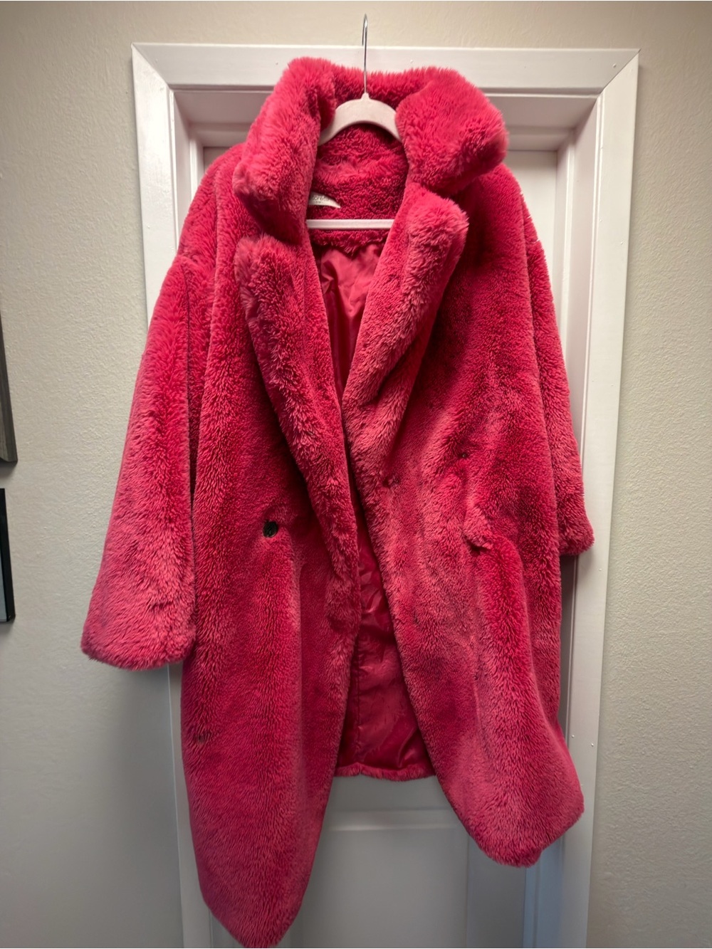 Plush Teddy Coat in Vibrant Pink